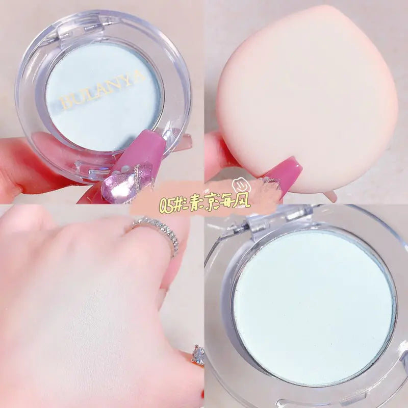 Blush cremoso iluminador monocromático em tons de pêssego.